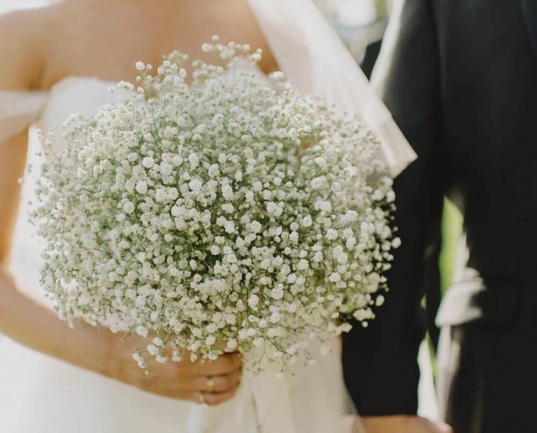 15 Ways to Use Baby’s Breath in Wedding Decor